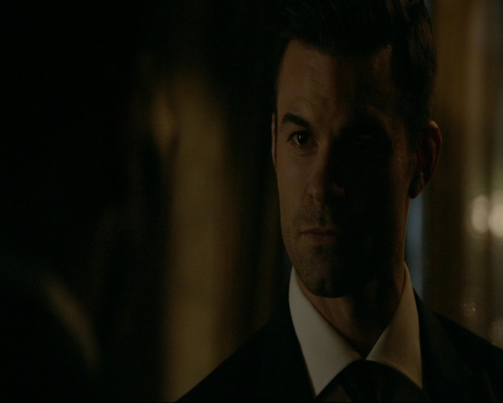 VampireDiaries-dot-nl_TheOriginals4x06BagOfCobras2093.jpg
