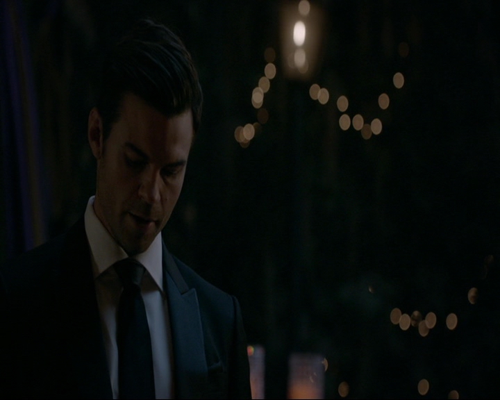 VampireDiaries-dot-nl_TheOriginals4x06BagOfCobras2263.jpg