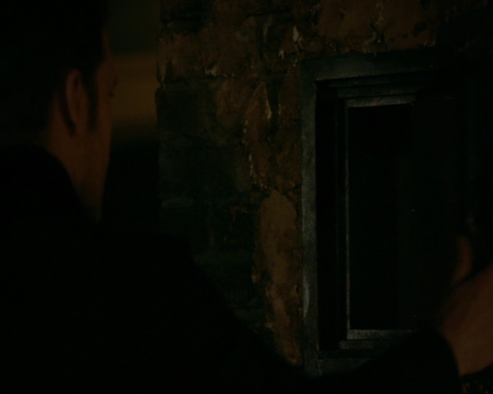 VampireDiaries-dot-nl_TheOriginals4x06BagOfCobras2331.jpg