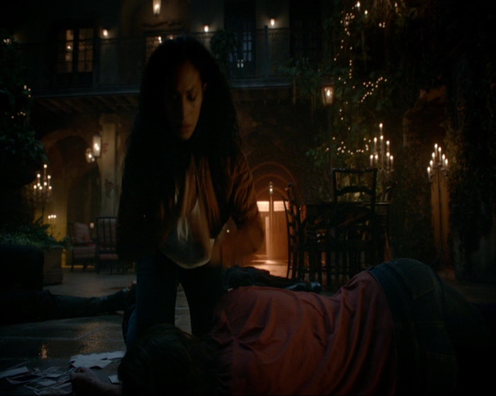 VampireDiaries-dot-nl_TheOriginals4x07HighWaterandaDevilsDaughter1685.jpg