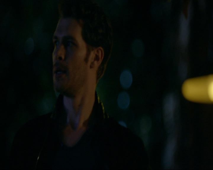 VampireDiaries-dot-nl_TheOriginals4x07HighWaterandaDevilsDaughter1711.jpg