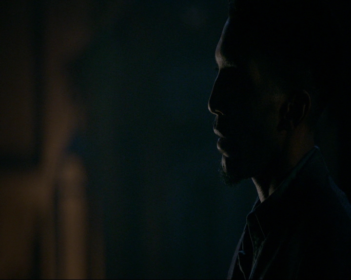 VampireDiaries-dot-nl_TheOriginals4x07HighWaterandaDevilsDaughter1942.jpg VampireDiaries-dot-nl_TheOriginals4x07HighWaterandaDevilsDaughter1942.jpg