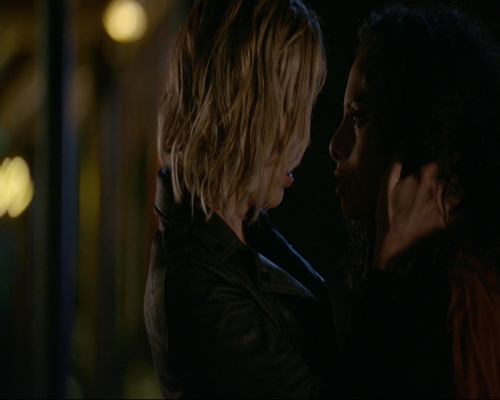 VampireDiaries-dot-nl_TheOriginals4x07HighWaterandaDevilsDaughter2216.jpg VampireDiaries-dot-nl_TheOriginals4x07HighWaterandaDevilsDaughter2216.jpg