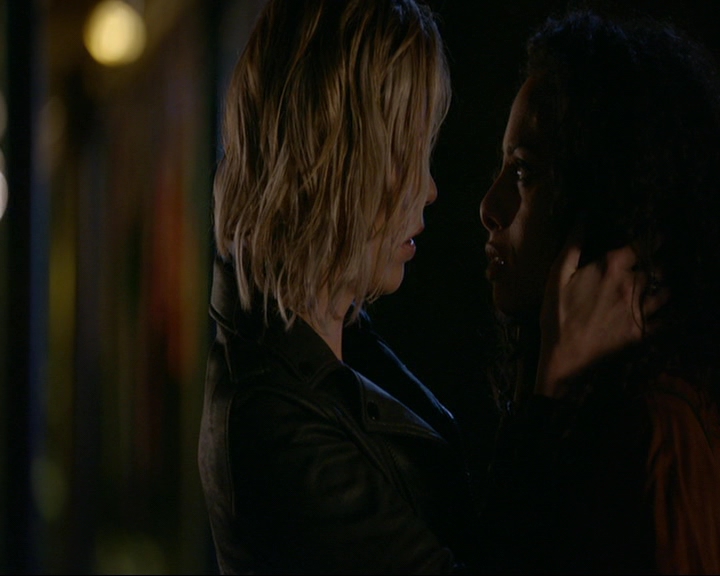 VampireDiaries-dot-nl_TheOriginals4x07HighWaterandaDevilsDaughter2217.jpg VampireDiaries-dot-nl_TheOriginals4x07HighWaterandaDevilsDaughter2217.jpg