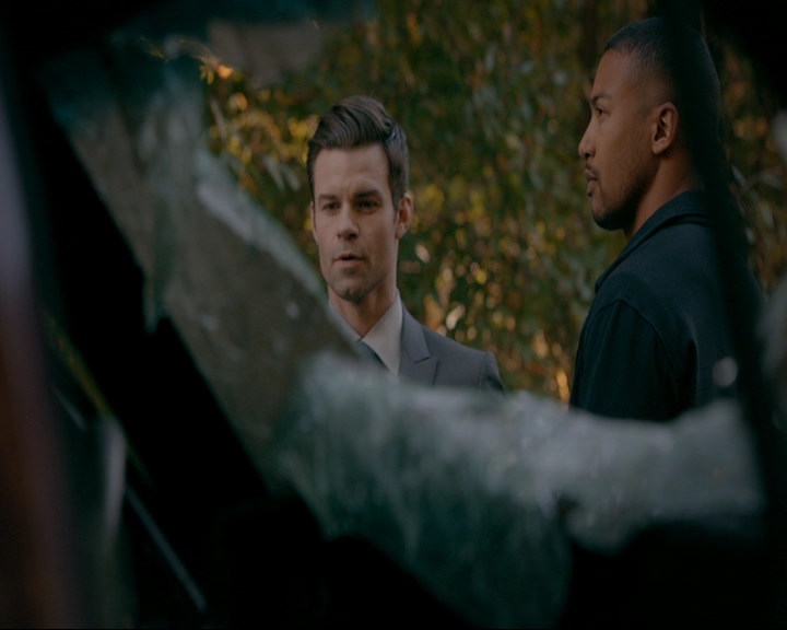 VampireDiaries-dot-nl_TheOriginals4x08VoodooInMyBlood1052.jpg VampireDiaries-dot-nl_TheOriginals4x08VoodooInMyBlood1052.jpg