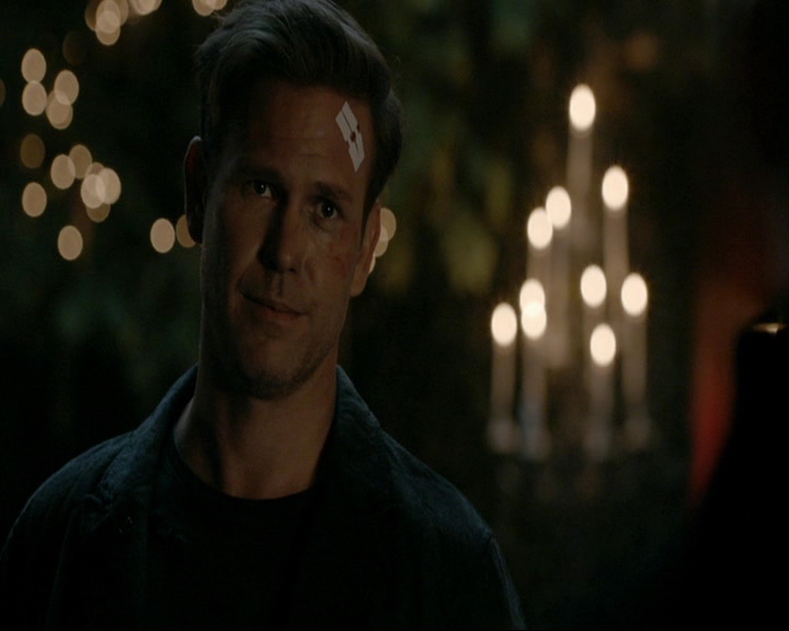 VampireDiaries-dot-nl_TheOriginals4x08VoodooInMyBlood1980.jpg