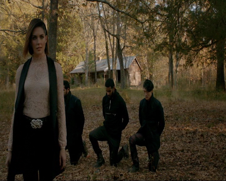 VampireDiaries-dot-nl_TheOriginals4x09QueenDeath0102.jpg VampireDiaries-dot-nl_TheOriginals4x09QueenDeath0102.jpg