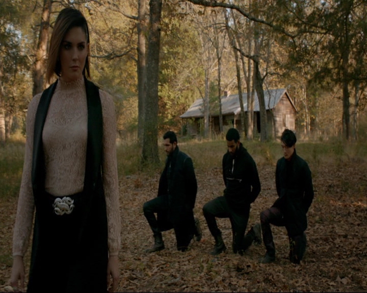 VampireDiaries-dot-nl_TheOriginals4x09QueenDeath0104.jpg VampireDiaries-dot-nl_TheOriginals4x09QueenDeath0104.jpg