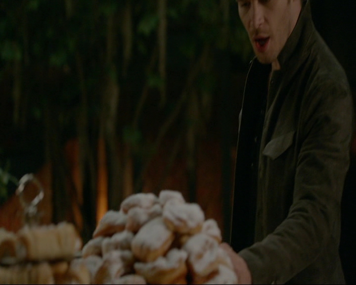 VampireDiaries-dot-nl_TheOriginals4x09QueenDeath0171.jpg