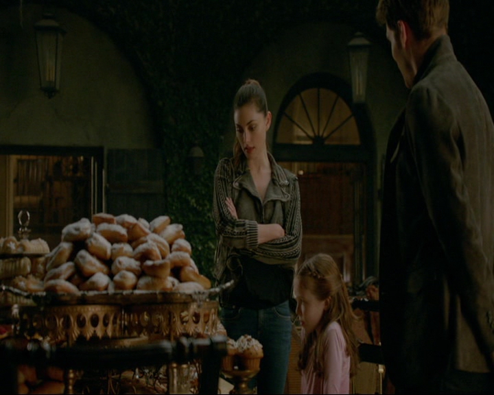 VampireDiaries-dot-nl_TheOriginals4x09QueenDeath0212.jpg VampireDiaries-dot-nl_TheOriginals4x09QueenDeath0212.jpg