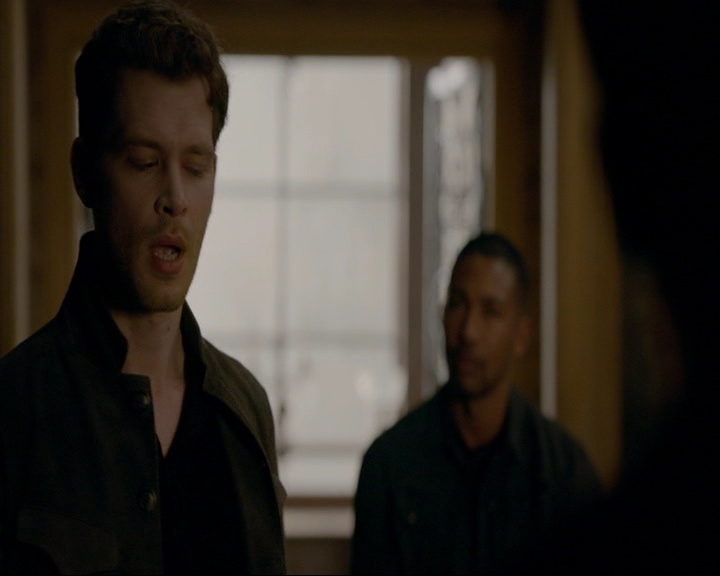 VampireDiaries-dot-nl_TheOriginals4x09QueenDeath0703.jpg