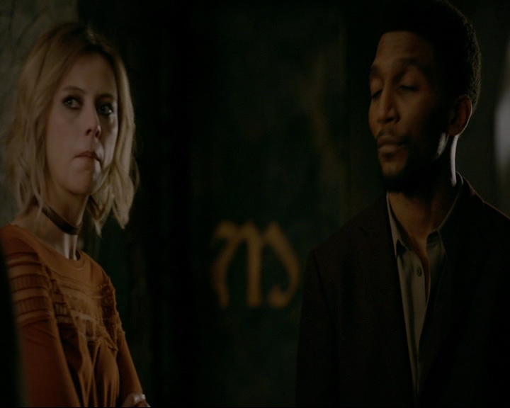 VampireDiaries-dot-nl_TheOriginals4x09QueenDeath0796.jpg