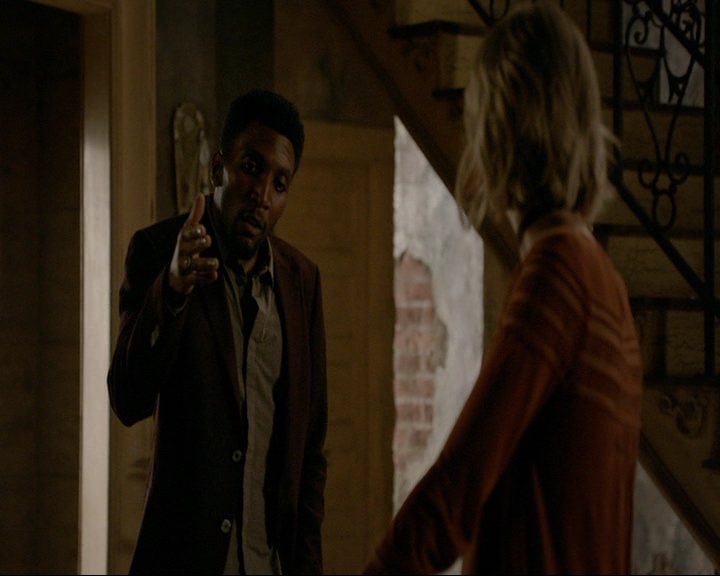 VampireDiaries-dot-nl_TheOriginals4x09QueenDeath1018.jpg