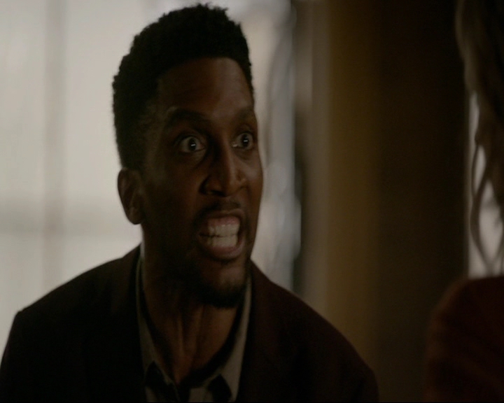 VampireDiaries-dot-nl_TheOriginals4x09QueenDeath1050.jpg VampireDiaries-dot-nl_TheOriginals4x09QueenDeath1050.jpg