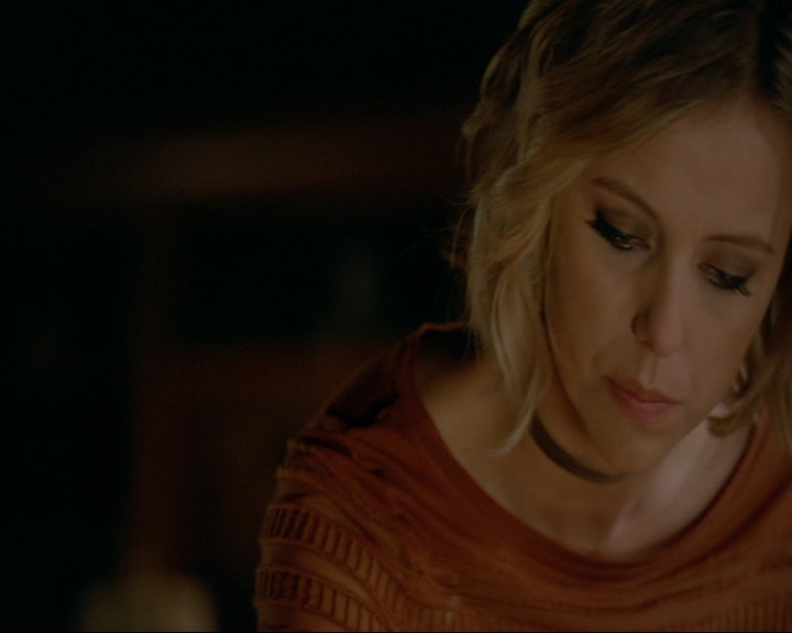 VampireDiaries-dot-nl_TheOriginals4x09QueenDeath1193.jpg