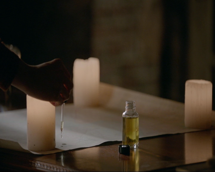 VampireDiaries-dot-nl_TheOriginals4x09QueenDeath1196.jpg