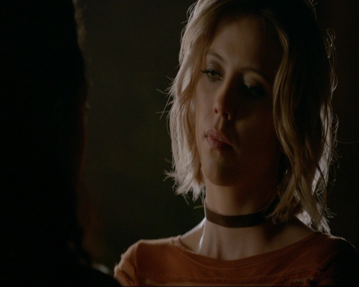 VampireDiaries-dot-nl_TheOriginals4x09QueenDeath1212.jpg