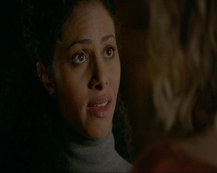 VampireDiaries-dot-nl_TheOriginals4x09QueenDeath1214.jpg