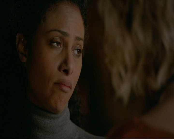 VampireDiaries-dot-nl_TheOriginals4x09QueenDeath1223.jpg