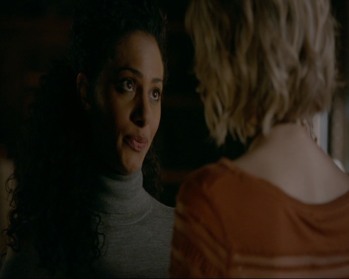 VampireDiaries-dot-nl_TheOriginals4x09QueenDeath1250.jpg VampireDiaries-dot-nl_TheOriginals4x09QueenDeath1250.jpg