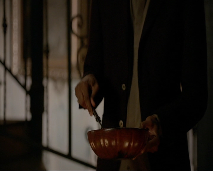 VampireDiaries-dot-nl_TheOriginals4x09QueenDeath1272.jpg VampireDiaries-dot-nl_TheOriginals4x09QueenDeath1272.jpg