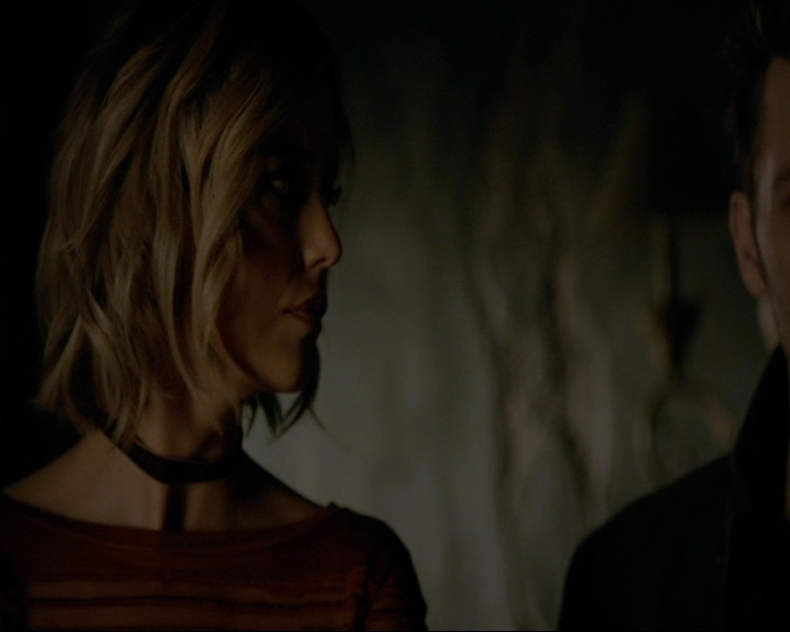 VampireDiaries-dot-nl_TheOriginals4x09QueenDeath1352.jpg