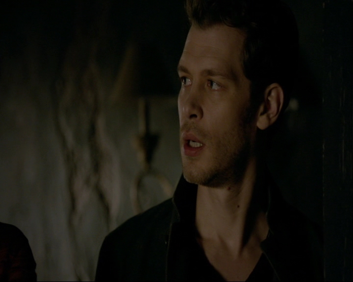 VampireDiaries-dot-nl_TheOriginals4x09QueenDeath1354.jpg