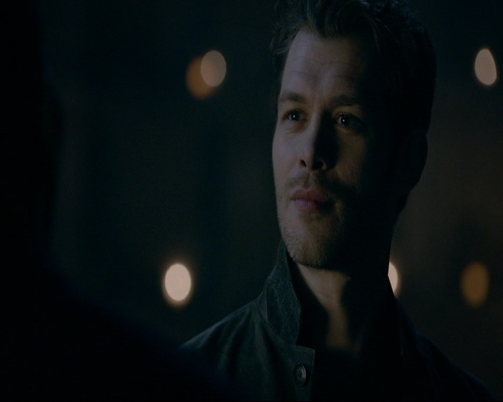 VampireDiaries-dot-nl_TheOriginals4x09QueenDeath1399.jpg