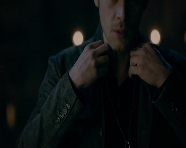 VampireDiaries-dot-nl_TheOriginals4x09QueenDeath1431.jpg