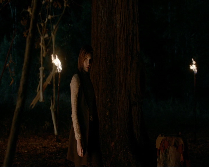 VampireDiaries-dot-nl_TheOriginals4x09QueenDeath1446.jpg