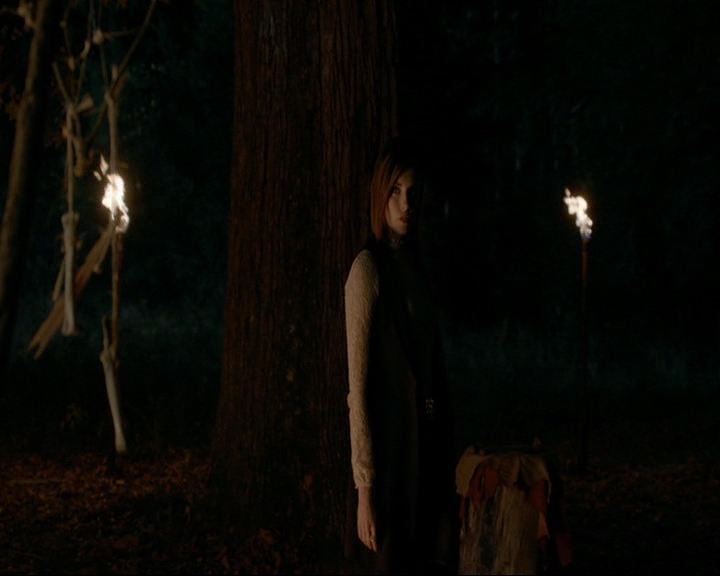 VampireDiaries-dot-nl_TheOriginals4x09QueenDeath1448.jpg