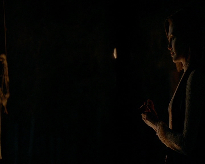 VampireDiaries-dot-nl_TheOriginals4x09QueenDeath1452.jpg