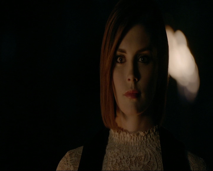 VampireDiaries-dot-nl_TheOriginals4x09QueenDeath1472.jpg VampireDiaries-dot-nl_TheOriginals4x09QueenDeath1472.jpg