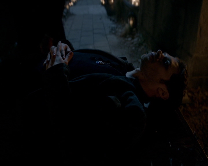 VampireDiaries-dot-nl_TheOriginals4x09QueenDeath1506.jpg VampireDiaries-dot-nl_TheOriginals4x09QueenDeath1506.jpg