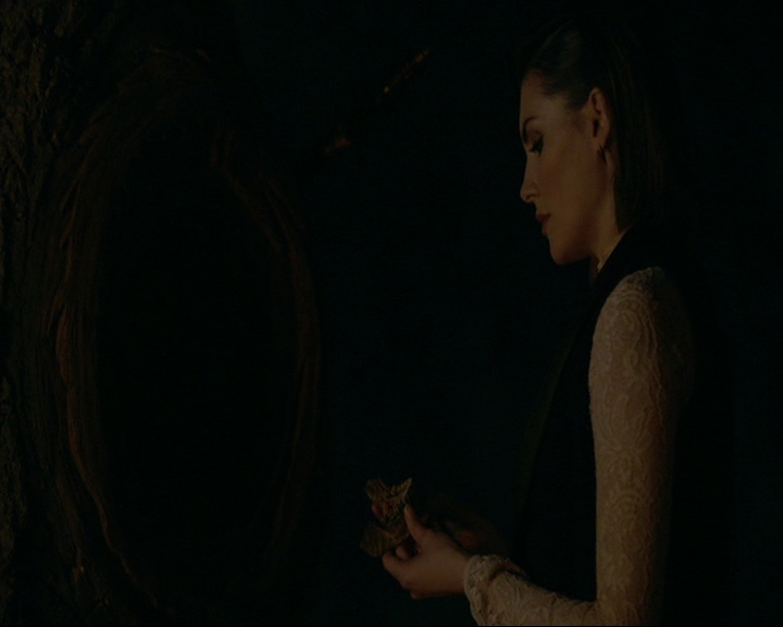 VampireDiaries-dot-nl_TheOriginals4x09QueenDeath1535.jpg