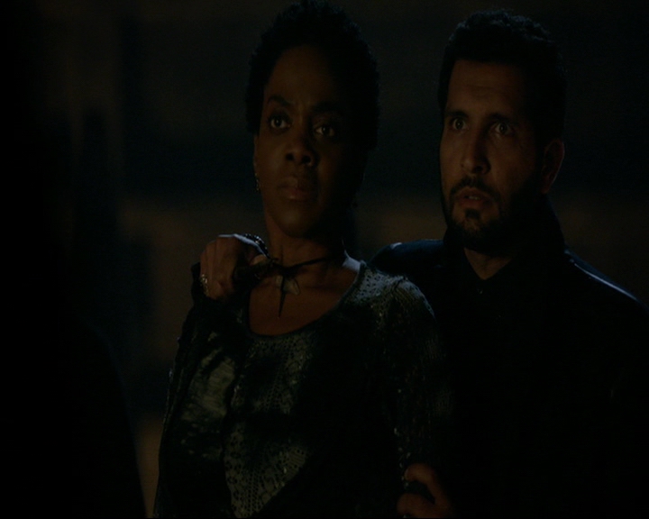 VampireDiaries-dot-nl_TheOriginals4x09QueenDeath1590.jpg