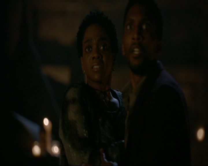 VampireDiaries-dot-nl_TheOriginals4x09QueenDeath1633.jpg VampireDiaries-dot-nl_TheOriginals4x09QueenDeath1633.jpg