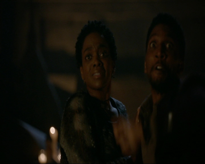 VampireDiaries-dot-nl_TheOriginals4x09QueenDeath1634.jpg VampireDiaries-dot-nl_TheOriginals4x09QueenDeath1634.jpg