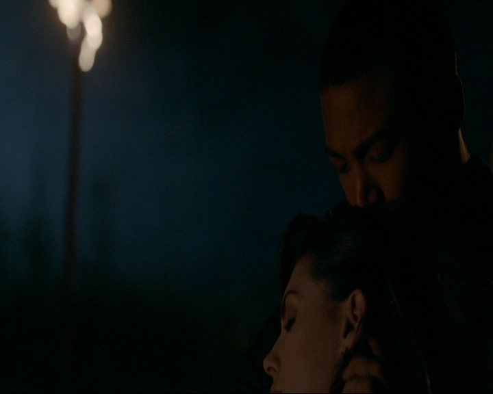 VampireDiaries-dot-nl_TheOriginals4x09QueenDeath1706.jpg
