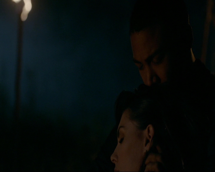 VampireDiaries-dot-nl_TheOriginals4x09QueenDeath1707.jpg