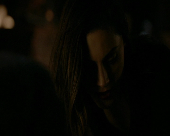 VampireDiaries-dot-nl_TheOriginals4x09QueenDeath1719.jpg