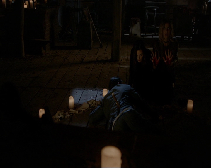 VampireDiaries-dot-nl_TheOriginals4x09QueenDeath1790.jpg VampireDiaries-dot-nl_TheOriginals4x09QueenDeath1790.jpg