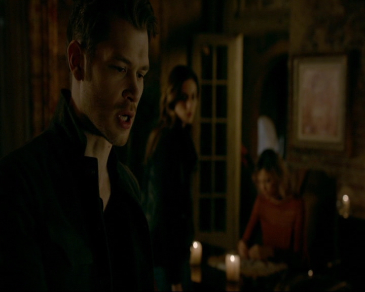 VampireDiaries-dot-nl_TheOriginals4x09QueenDeath2125.jpg VampireDiaries-dot-nl_TheOriginals4x09QueenDeath2125.jpg