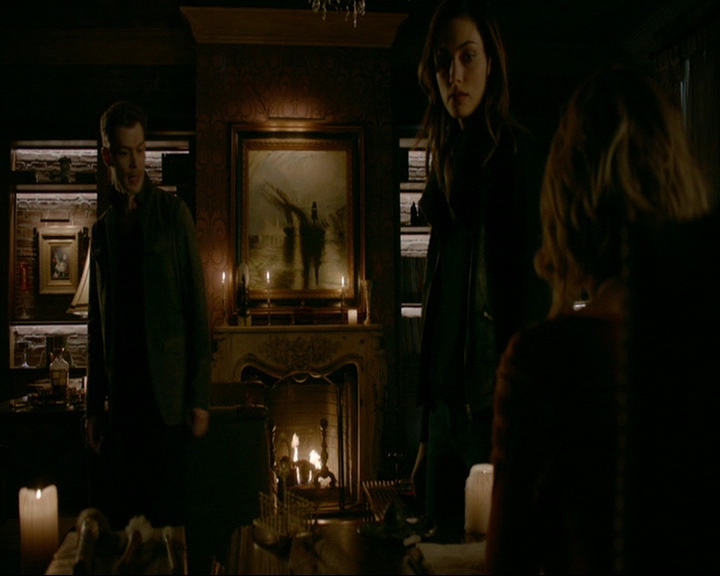 VampireDiaries-dot-nl_TheOriginals4x09QueenDeath2130.jpg VampireDiaries-dot-nl_TheOriginals4x09QueenDeath2130.jpg