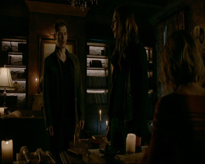 VampireDiaries-dot-nl_TheOriginals4x09QueenDeath2147.jpg VampireDiaries-dot-nl_TheOriginals4x09QueenDeath2147.jpg