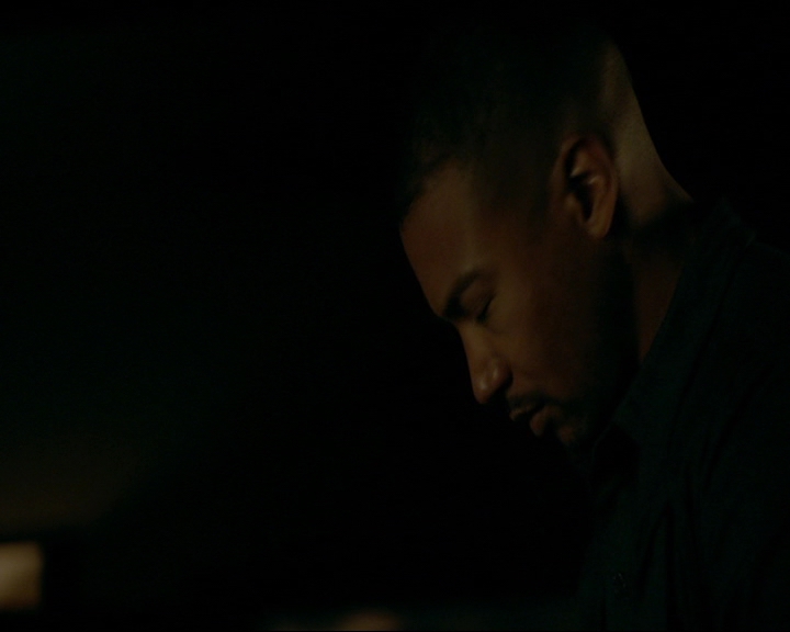 VampireDiaries-dot-nl_TheOriginals4x09QueenDeath2212.jpg VampireDiaries-dot-nl_TheOriginals4x09QueenDeath2212.jpg