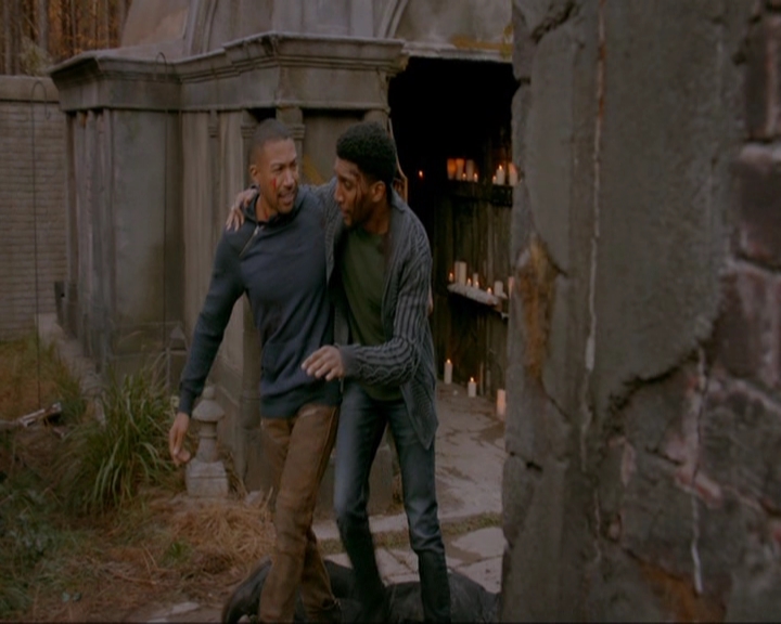 VampireDiariesWorld-dot-nl_TheOriginals4x12VoodooChild1603.jpg VampireDiariesWorld-dot-nl_TheOriginals4x12VoodooChild1603.jpg