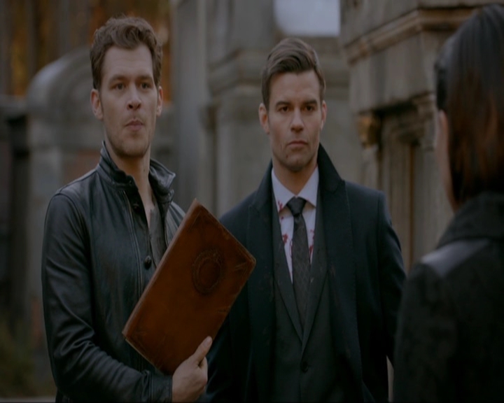 VampireDiariesWorld-dot-nl_TheOriginals4x12VoodooChild1614.jpg VampireDiariesWorld-dot-nl_TheOriginals4x12VoodooChild1614.jpg