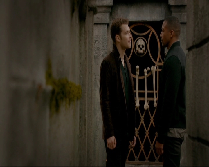 VampireDiariesWorld-dot-nl_TheOriginals4x13TheFeastOfAllSinners1006.jpg VampireDiariesWorld-dot-nl_TheOriginals4x13TheFeastOfAllSinners1006.jpg