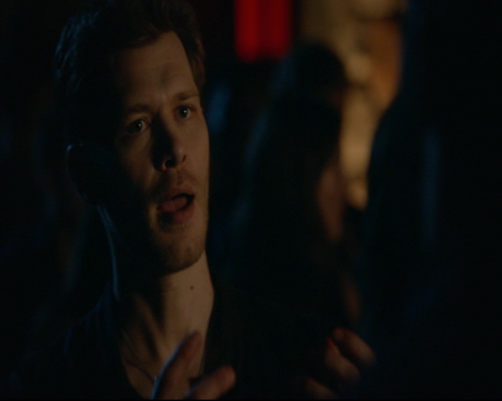 vampirediariesworld-dot-nl_TheOriginals5x01WhereYouLeftYourHeart00007.jpg